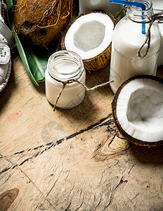 夏季椰子牛奶图片