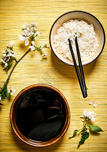 煮饭酱油和樱桃枝煮饭图片