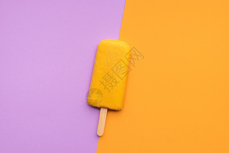 橙色冰棒一根棍子上的素食橙色冰淇淋无缝的杜奥酮背景紫色的橙果冻冰棒平淡的夏季甜点背景