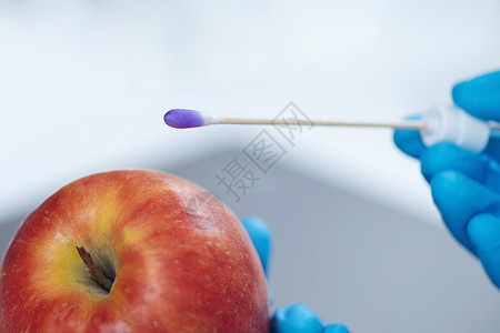 试验苹果水以检测农药残留物实验室分析试苹果水图片