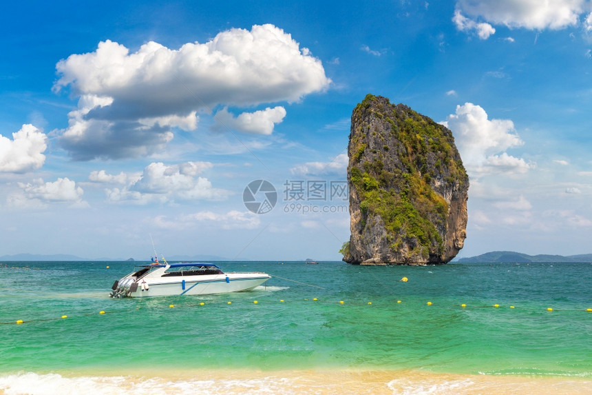 夏日的泰国河滨海角岛图片