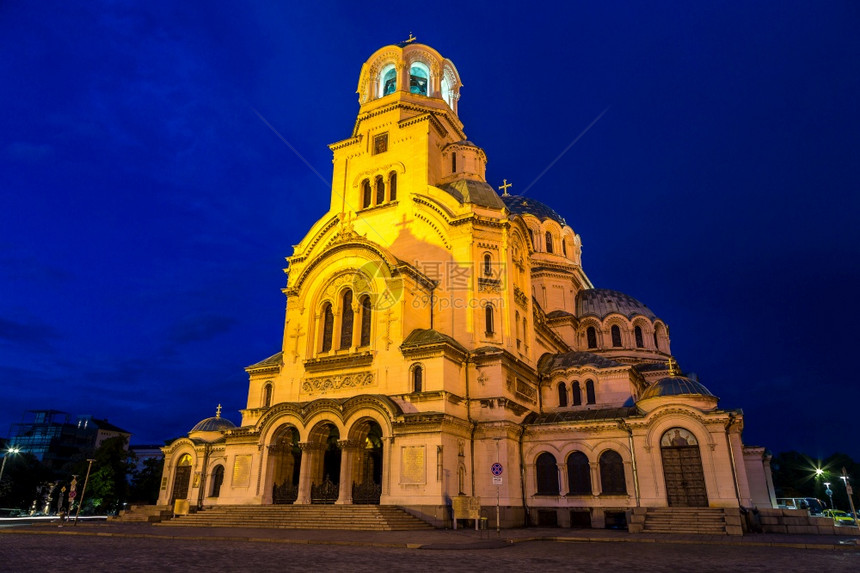 在一个美丽的夏日夜晚苏菲亚的历山德尼夫斯基大教堂图片