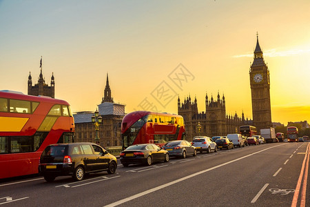 英国伦敦的红色双甲板大客车图片