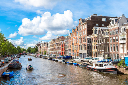 夏日的阿姆斯特丹和内地的盐水渠高清图片