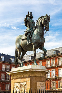 3月日在市长广场疯狂地在美丽的夏日西班牙图片