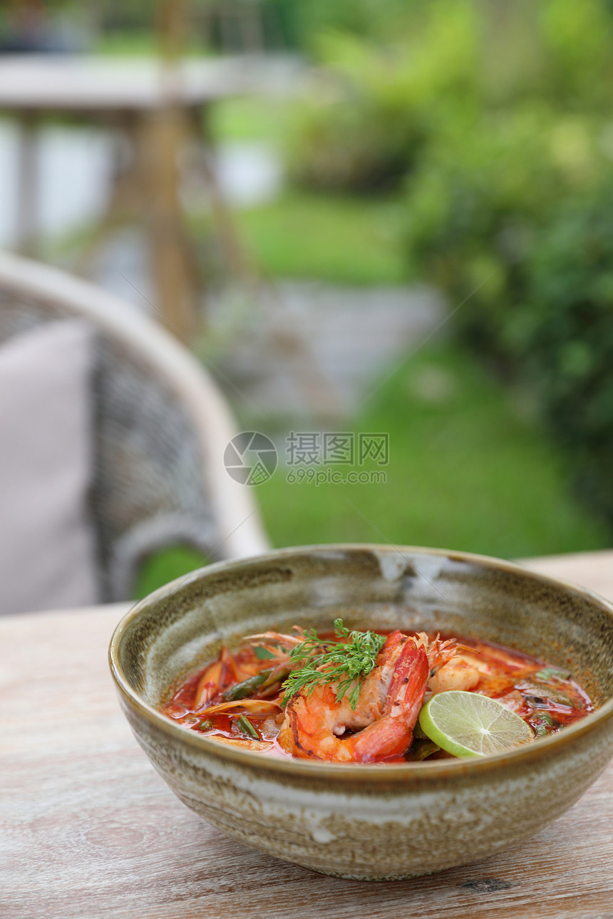 传统食物辣虾汤图片
