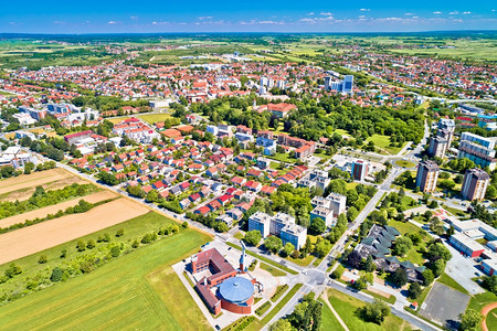 北部croati地区Medjimure地区Cakovec镇空中观察图片