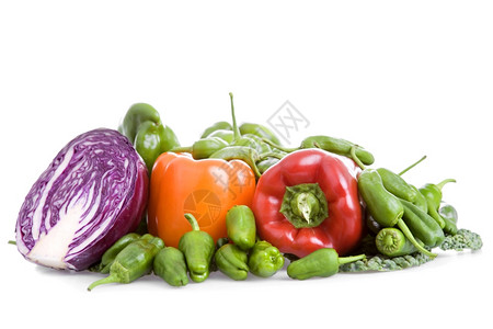 白色背景的一组蔬菜图片