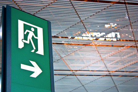 机场紧急出境标志有利于概念图片