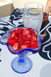 草莓杯图片