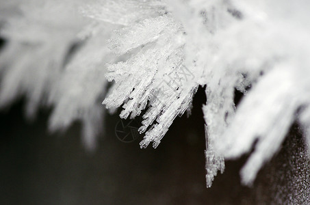 结冰的水晶图片