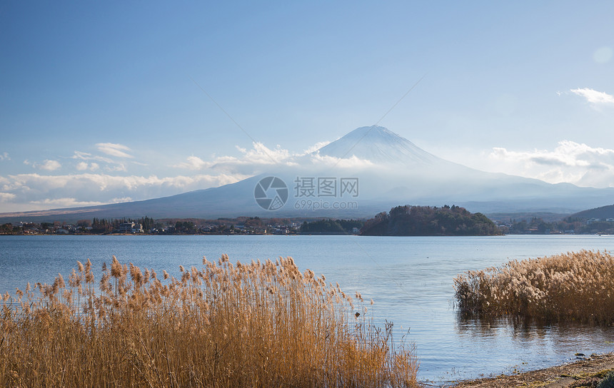 从川口江湖来的藤福三山野地在日本桥前方图片