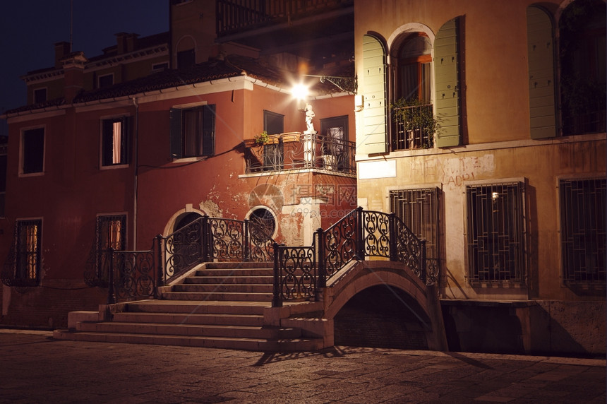 意大利威尼斯市街夜间图片