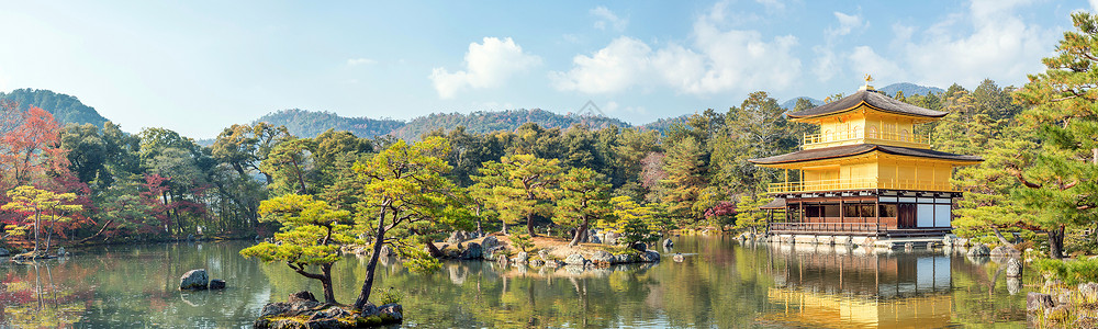 京都金殿寺的全景图片
