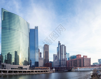 芝加哥市中心与里河图片