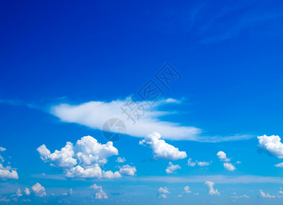 蓝天的白云晴朗的高清图片素材