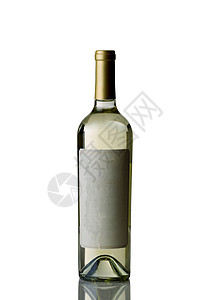 垂直图像白色葡萄酒未开瓶的白葡萄酒隔着色背景反射图片