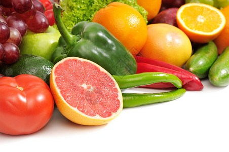 白种背景下孤立的新鲜水果和蔬菜背景图片