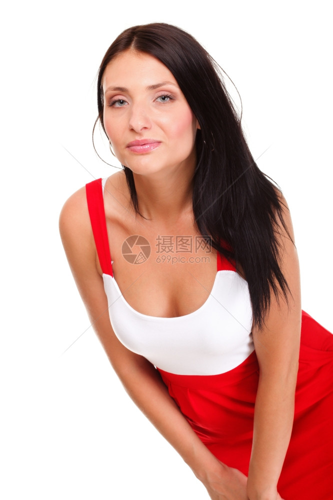 穿着短红色热身裙的感拉丁女人孤立的白色图片