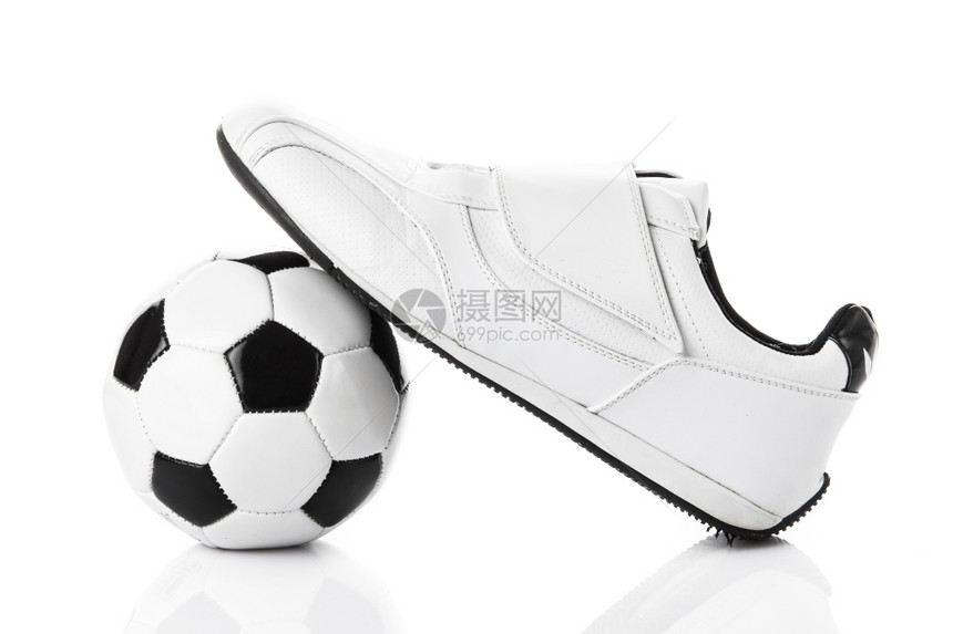 足球和运动鞋图片