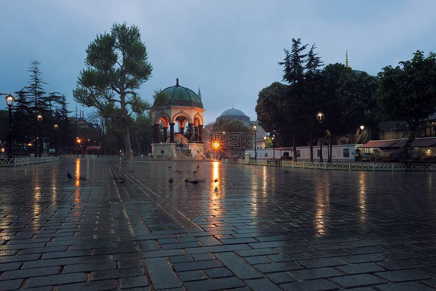 雨天清晨德国不老泉乌克兰伊斯坦布尔图片