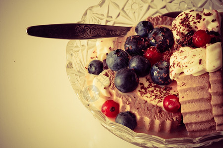 冰淇淋甜品加果冻图片