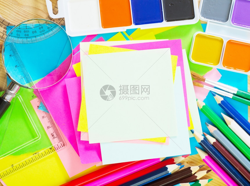 学校用品图片