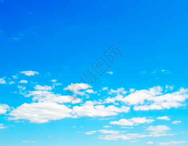 蓝天空背景云微小背景图片