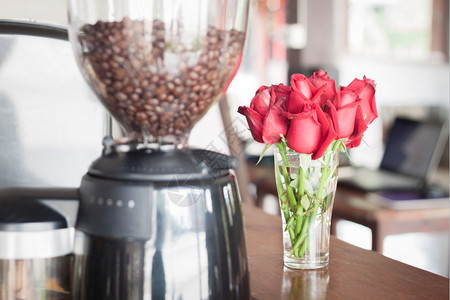 咖啡店红玫瑰股票照片自然高清图片素材