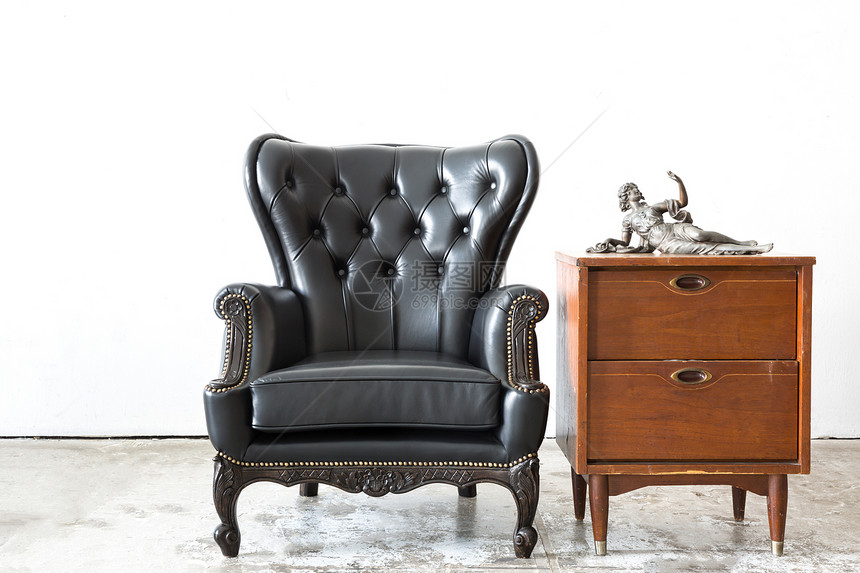 黑真色皮革古典风格椅和侧柜图片