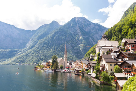 奥地利HallstattHallstat村的经典景象反射高清图片素材