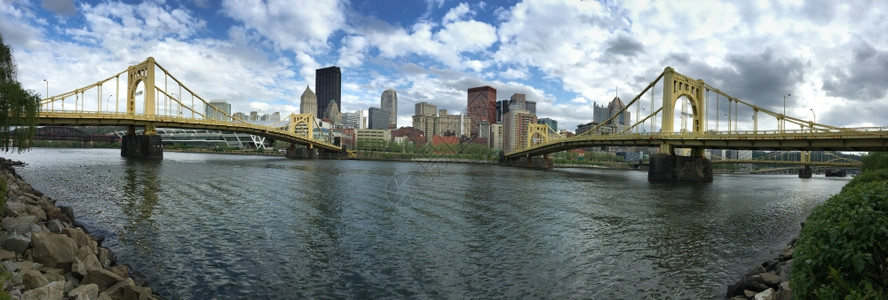 阿列根尼河经过奇异的匹兹堡市宾夕法尼亚州市中心天线阿列格尼河建筑学高清图片素材