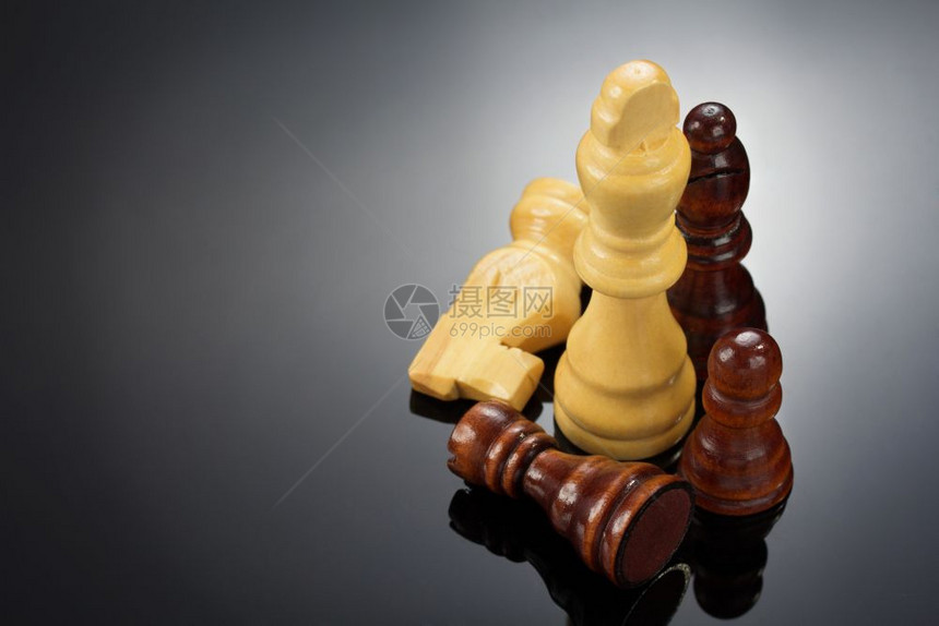 黑色背景的象棋数字图片