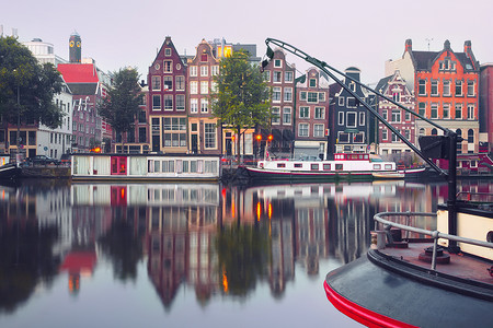 荷兰了阿姆斯特丹运河岸边美景图片