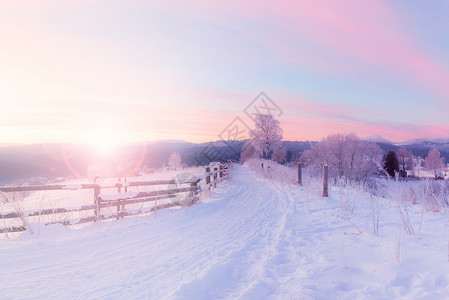 冬季山雪丘全景背景图片