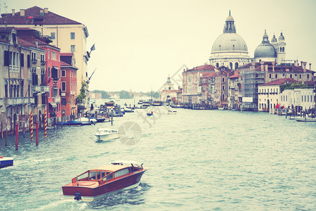 在意大利威尼斯的运河Retro风格过滤图像图片