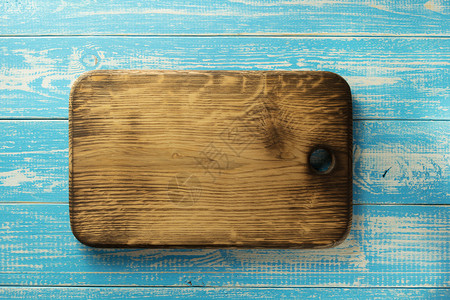 木制餐桌的切割板图片