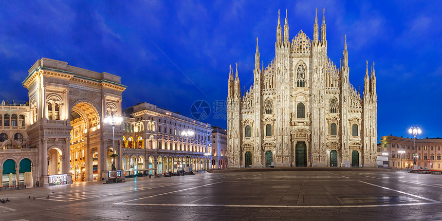 意大利米兰Duomo广场DuomoDuomo米兰大教堂或DuomodiMilano和GalleriaVittorioEmanue图片