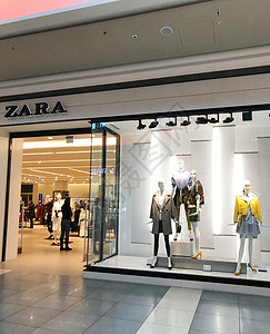 保加利亚Burgas2018年3月9日Burgas的Zara商店Zara是西班牙服装和配件零售商总部设在加利西亚的Arteixo背景图片