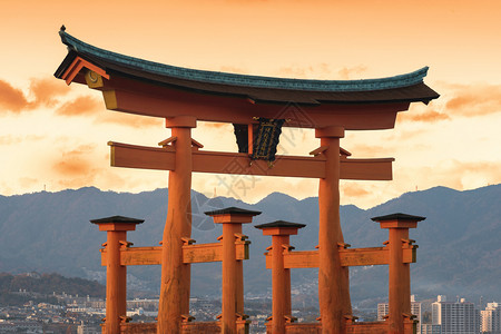 宫岛广日本著名的漂浮门背景图片