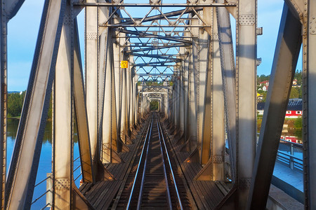 铁路桥梁图片