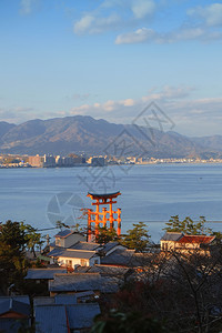 宫岛日本著名的漂浮托里城门背景图片
