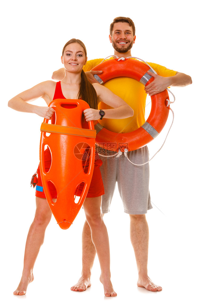带救生管和环浮标艇的员监管游泳池的男女事故预防图片