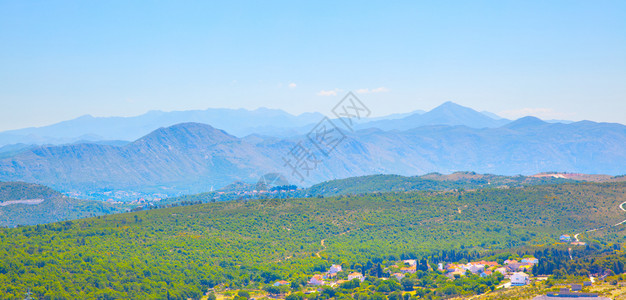 克罗地亚Dubrovnik附近农村阿格山的全景图片