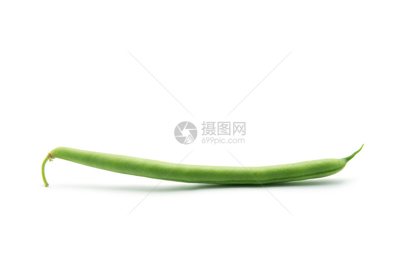 白背景孤立的绿豆图片