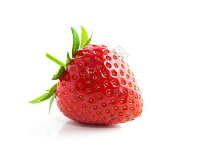 白色背景上隔离的草莓背景图片