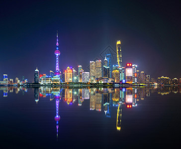 黄浦河在上海市首府的珍珠天线上亚洲智能城市的金融区和商业中心夜里天梯和上楼大在TheBund附近聪明的高清图片素材