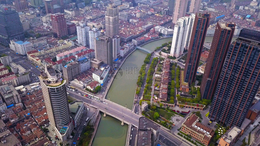 上海市下城黄浦河的空中景象亚洲智能城市的金融区和商业中心日落时摩天大楼和高办公的最景象图片