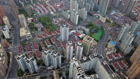 上海市的摩天大楼和高办公的空中景象日落时亚洲智能城市的金融区和商业中心市中心高清图片素材