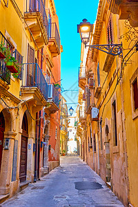 意大利西里岛锡拉丘兹老城旧街高清图片